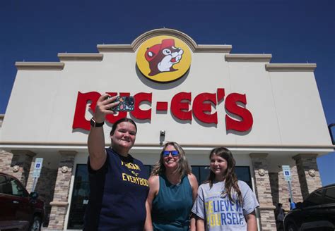 Buc-ee's closest Nashville location is now open. See inside the new ...