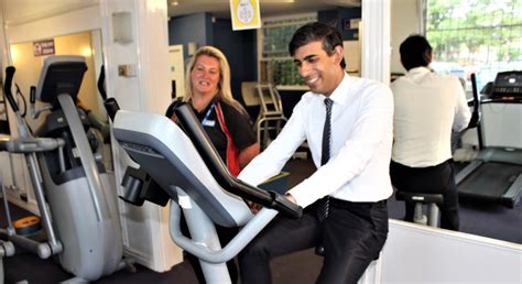 Rishi Sunak visits Richmond gym after reopening - Richmondshire Today