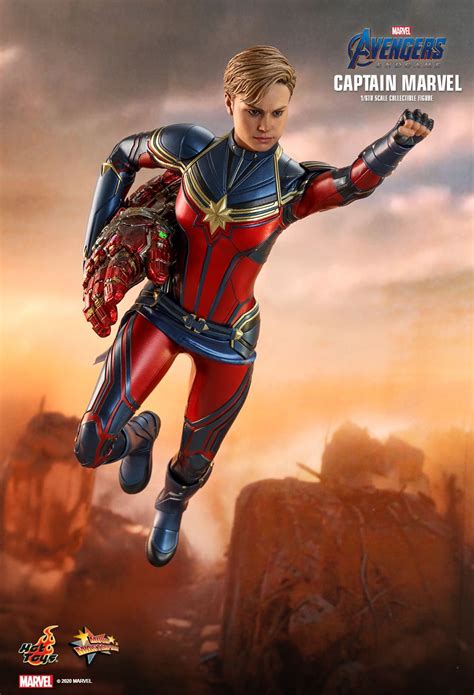 Avengers Endgame Captain Marvel Hot Toys
