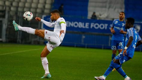 Ligue 2 victorieux à Grenoble le FC Metz reprend un peu espoir ici