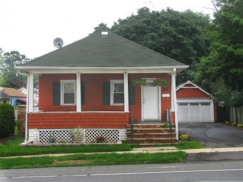 Bungalow Colors and Small Changes make Big Curb Appeal Impact