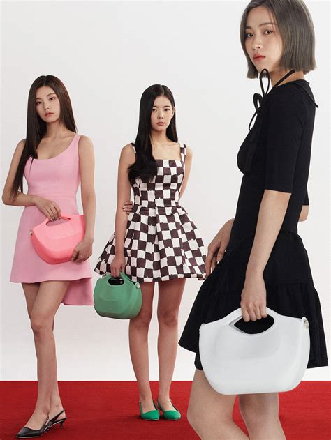 H C H I Th O Nhi L V C C Hot Girl C Ch Mix Match V I C C Pop Color