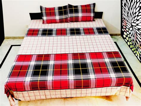 Multicolor Checkered Cotton Printed Double Bed Sheet For Home Hotel