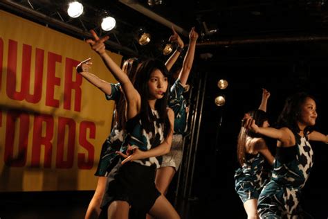 9nine アルバムタイトルにちなんで9曲披露のスペシャルライブを敢行ライブ本編中に自己最高記録オリコンデイリー3位を発表 GirlsNews