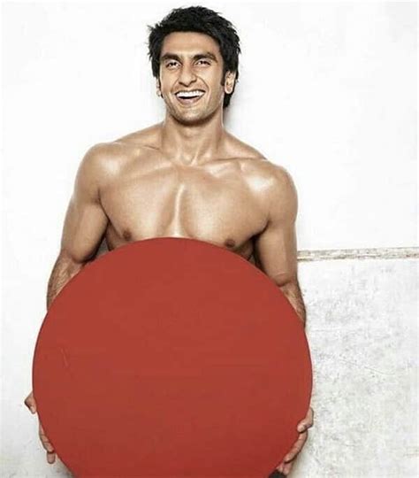 Pic Ranveer Singh S Fridayfeeling Is Going Naked Well Almost Bollywood Life