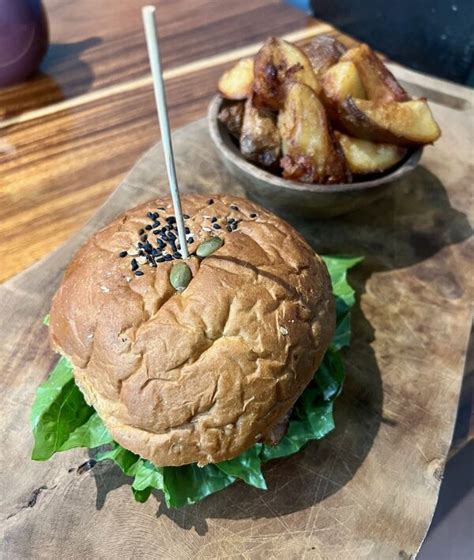 Naughty Babe Dirty Duck Desa Sri Hartamas Kuala Lumpur Life Of A Working Adult