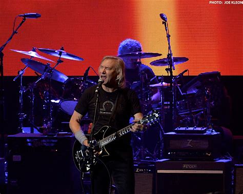 Joe Walsh S James Gang To Play Final Concert In Columbus With Dave