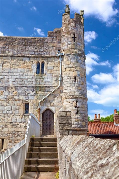 City Walls Of York England — Stock Photo © Zastavkin 40299175