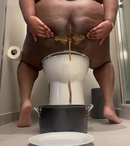 BBW Dropping Soft Logs In Cooking Pot ThisVid