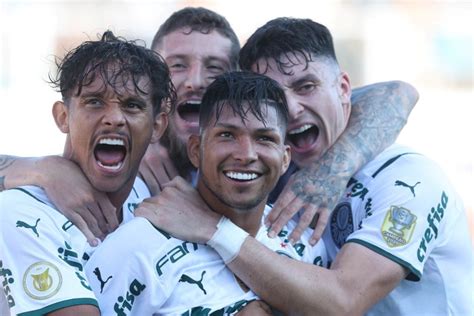 Palmeiras Domina Vence Santos Na Vila E Emplaca Vit Ria Seguida