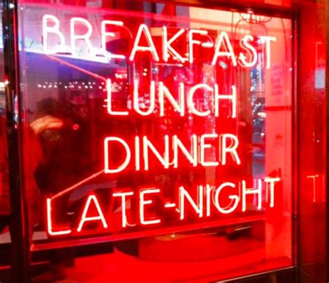 Những địa điểm hẹn hò gây thương nhớ trong Sex and the City