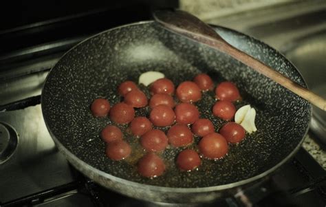 How to Make Pans Non-Stick - Homemaking.com | Homemaking 101 | Daily ...