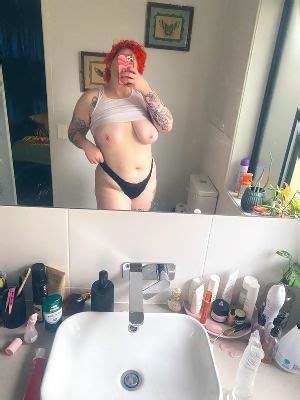 PornPic XXX Big Natural Tits In The Morning Sun