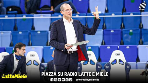 Powervolley Piazza Su Radio Latte E Miele Youtube