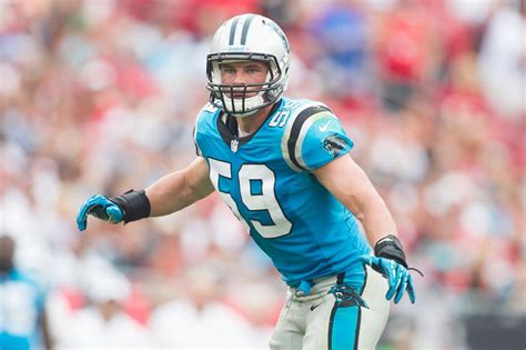 Luke Kuechly Signs Contract Extension Luke Kuechly Nfl Carolina