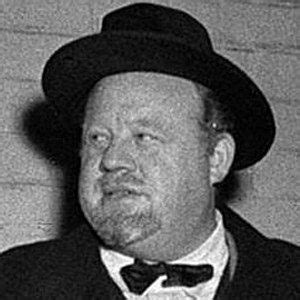 Burl Ives - Trivia, Family, Bio | Famous Birthdays