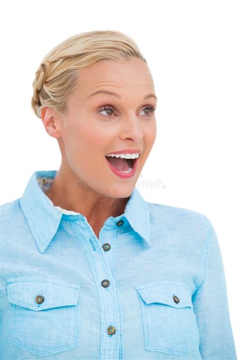 Blonde Sorprendido Que Mira Lejos Imagen De Archivo Imagen De Fondo Mujer