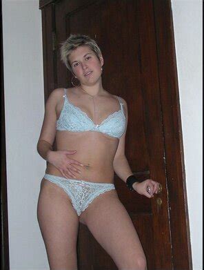 Girls Mix The Perfect Bra 325070188635 1600x1200 Porn Pic