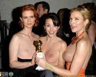 Post Almost Married Cynthia Nixon Fakes Kim Cattrall Kristin Davis Sex And The City