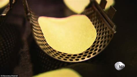 How its made: Pringles - Junk Feeds