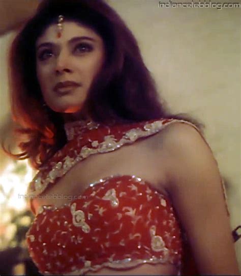 Pooja Batra Bollywood Movie Talaash 25 Hot Lehenga Cholit Pics Indiancelebblog