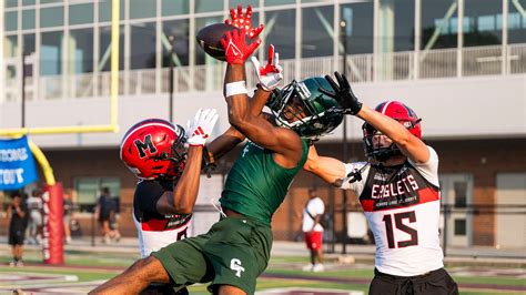 As college decision nears, Cass Tech's Sadler eyeing place to play both