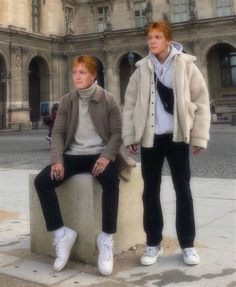 Оливер и Джеймс Фелпс