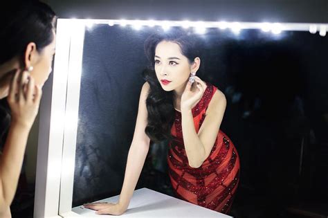 hot girl nổi tiếng có nhiều fan nhất trong giới trẻ Việt