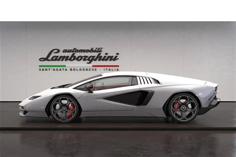 2021 Lamborghini Countach LPI 8004 Pricing, Research, & Pictures