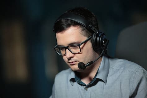 About — WardiTV