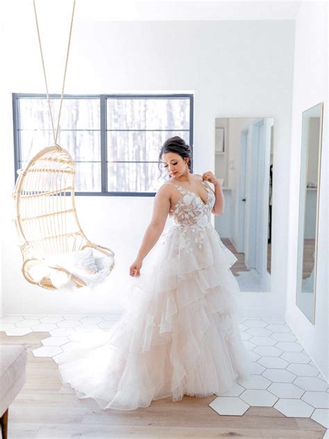 14 Lesbian Wedding Outfit Ideas For Same Gender Nuptials