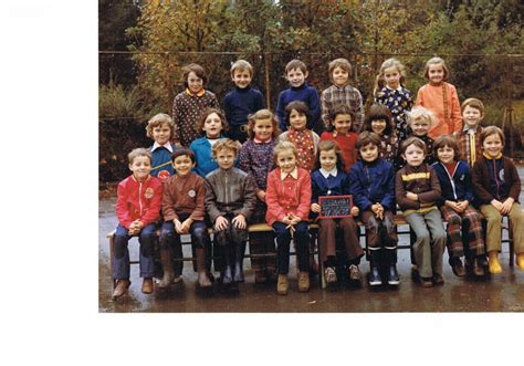 Photo de classe 10 ème CE 1 de 1974 ECOLE JEAN DE LA MENNAIS