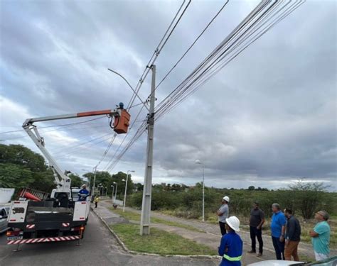 Programa Ilumina Paulo Afonso Contempla Avenida Da Amizade L Mpadas