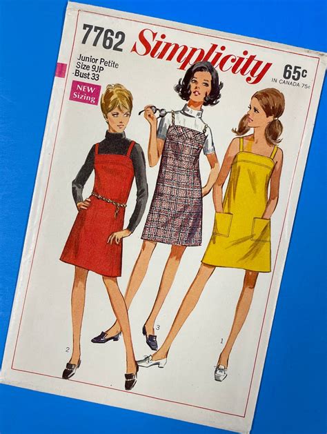 Simplicity 7762 UNCUT Vintage Sewing Pattern For Junior Petite Sun