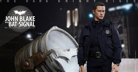 Toyhaven Incoming Hot Toys The Dark Knight Rises 1 6th John Blake With Bat Signal