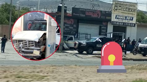 Muere Mujer Al Chocar Camioneta Contra Poste Y Muro En La Pachuca