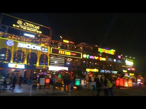 NIGHT LIFE in Gurgaon City Sector 29!!! Epic - YouTube