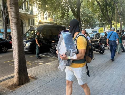 Operativo De La Guardia Civil Contra El Tr Fico De Drogas En Barcelona