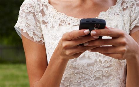 Sextos Elle Lit Les Sms Adultères De Son Fiancé Le Jour De Son