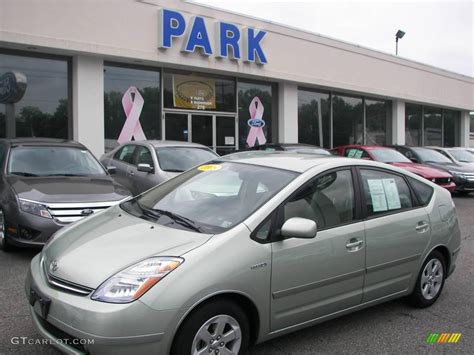 Silver Pine Mica Toyota Prius Hybrid Photo