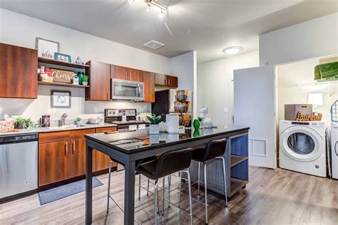 Apartments For Rent In East Lansing, MI | Skyvue Apartments