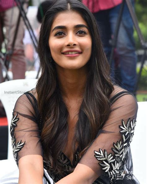 Pooja Hegde Latest Hot HD Photos Wallpapers 1080p 4k Hd Photos Girl Photos Amber Heard Hot