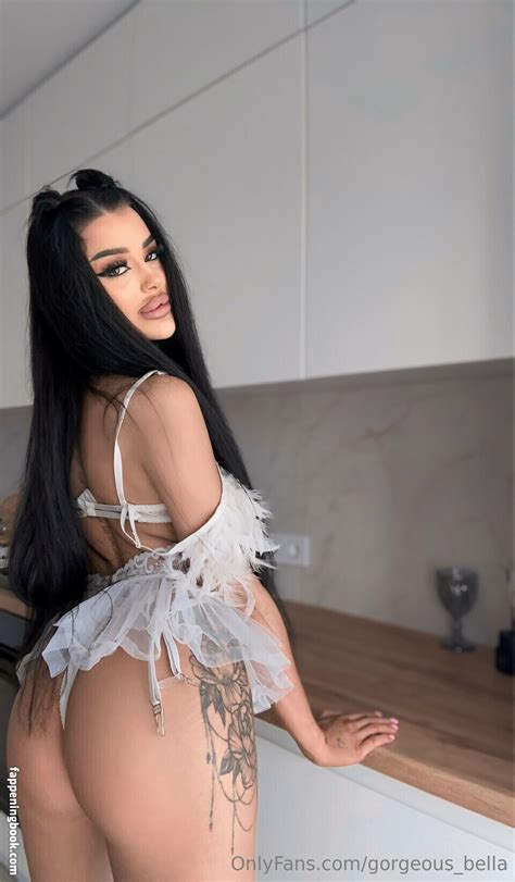 Gorgeous Bella Nude OnlyFans Leaks Fappening FappeningBook