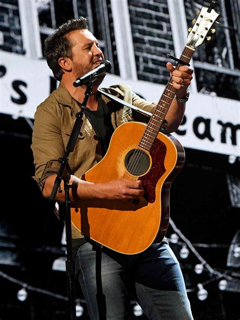 Star Tracks: Thursday, February 11, 2021