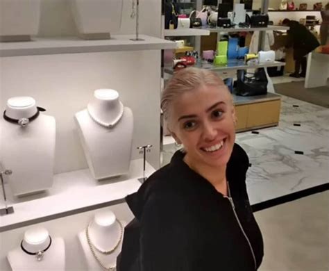 Bianca Censori Kanye West S Gf Appears Fully Naked At The Grammys Greekreporter