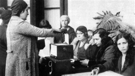 Mujeres Del Exilio Republicano La Historia Silenciada De La Lucha