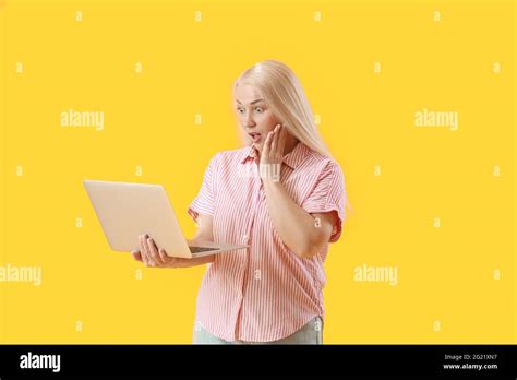 Mature Blonde Woman Surprised Expression Hi Res Stock Photography And Images Alamy
