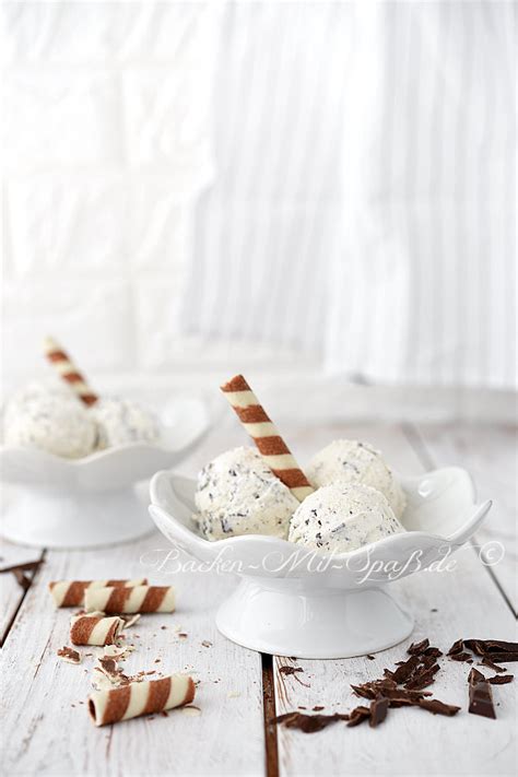 Stracciatella Eis Rezept