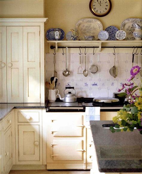 15 Best English Country Kitchen Decor Ideas