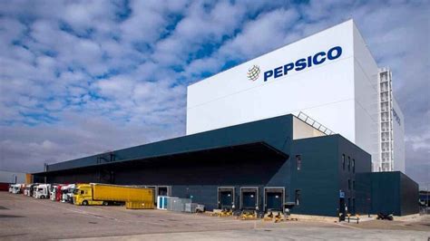 Multinacional PepsiCo oferece vagas de emprego em sua fábrica no Brasil